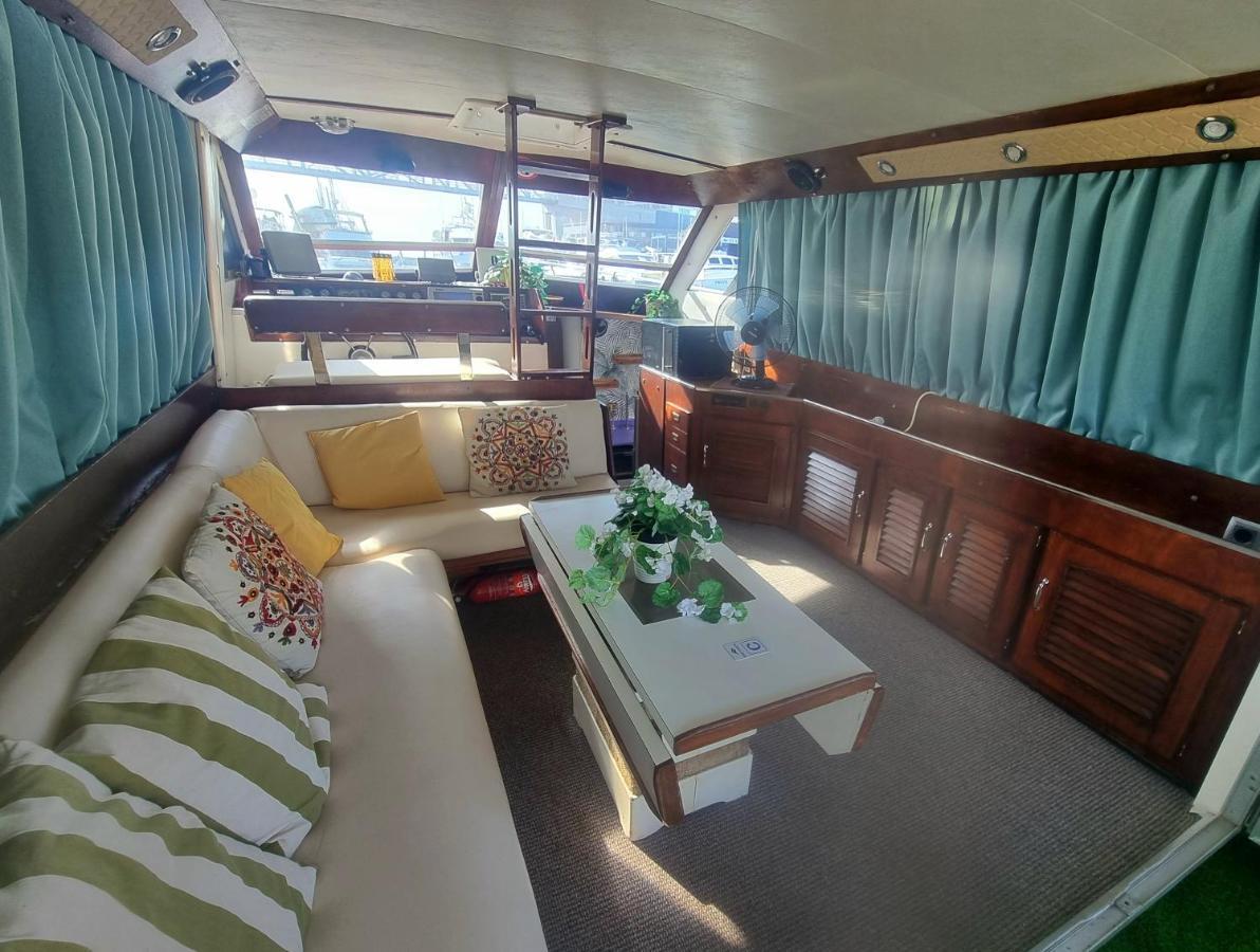 Beautiful And Comfy Boat In Barcelona With Boat Tour Option Exterior foto