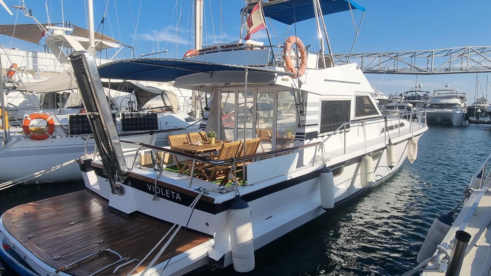 Beautiful And Comfy Boat In Barcelona With Boat Tour Option Exterior foto